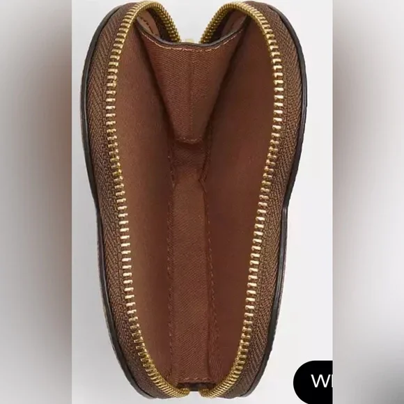 Coach NWT Heart Coin Case In Signature Canvas With Cherry Print - Picture 3 of 14